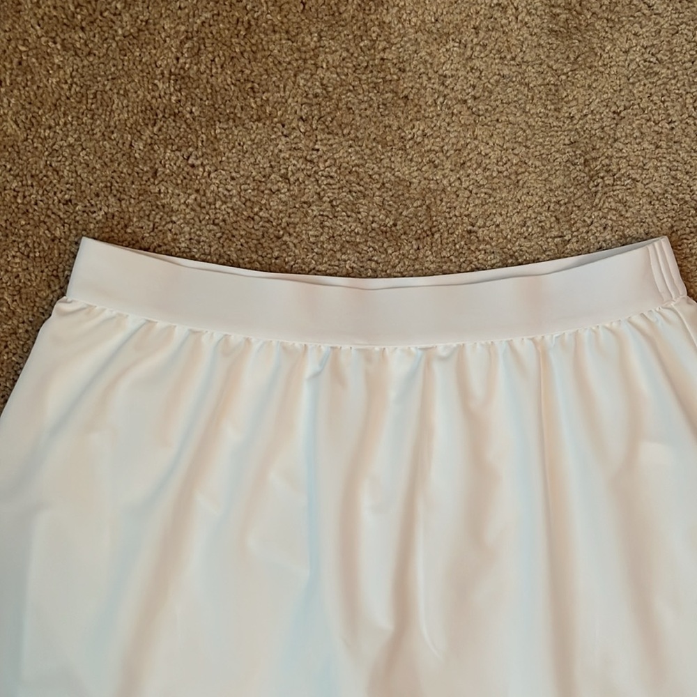 NWOT White Skort - Picture 2 of 8